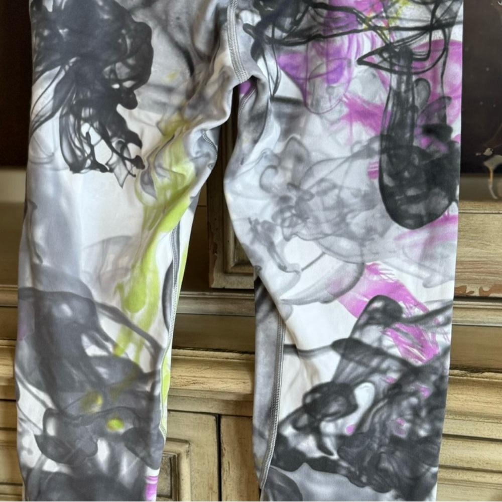 Lululemon: Throwback Print 27” Align - image 1